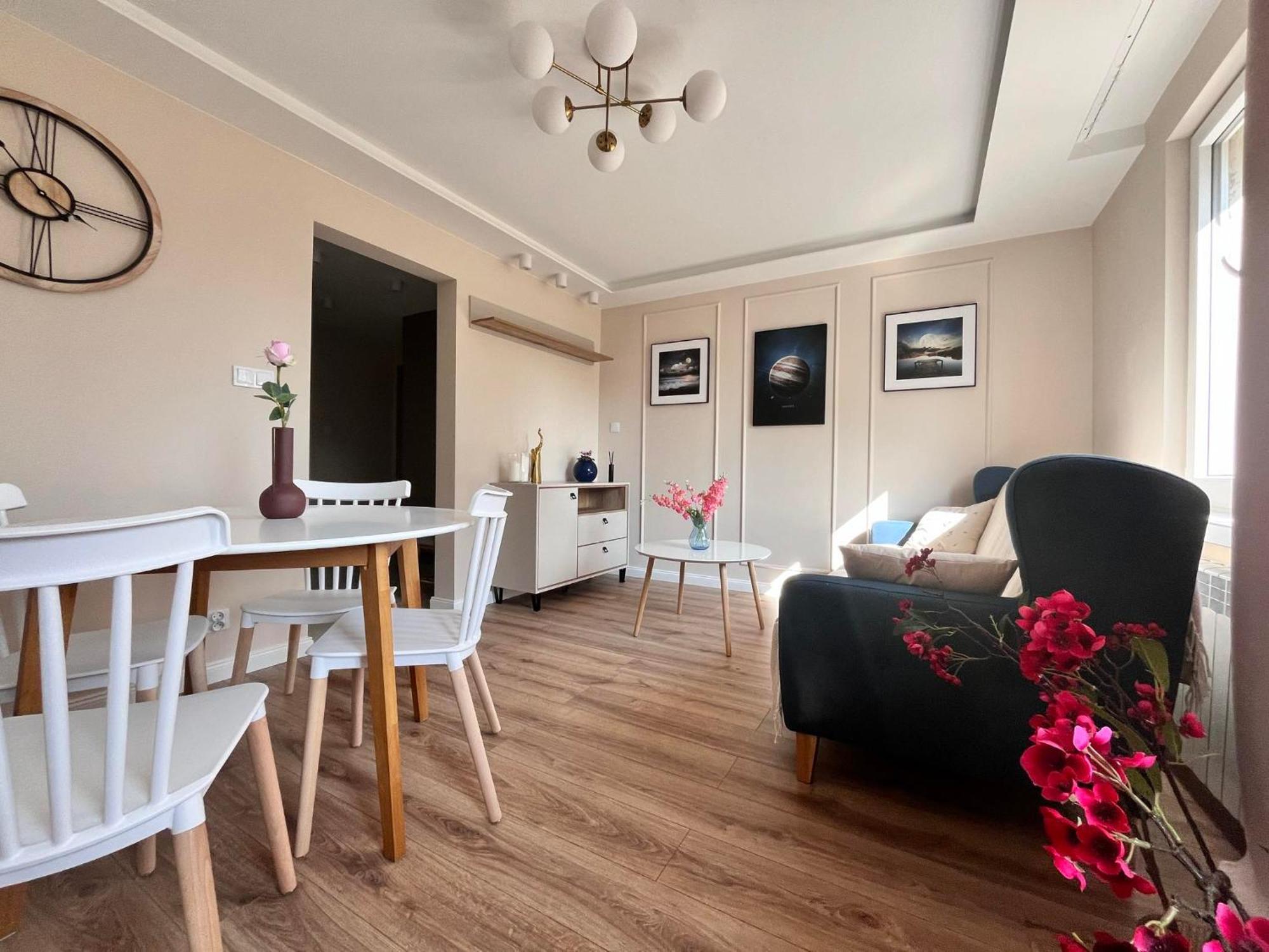 Prestige Apartment Bohaterow Warszawy Kielce Exterior photo